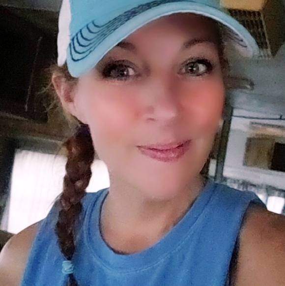 Meet your Posher!! - Picture 1 of 1